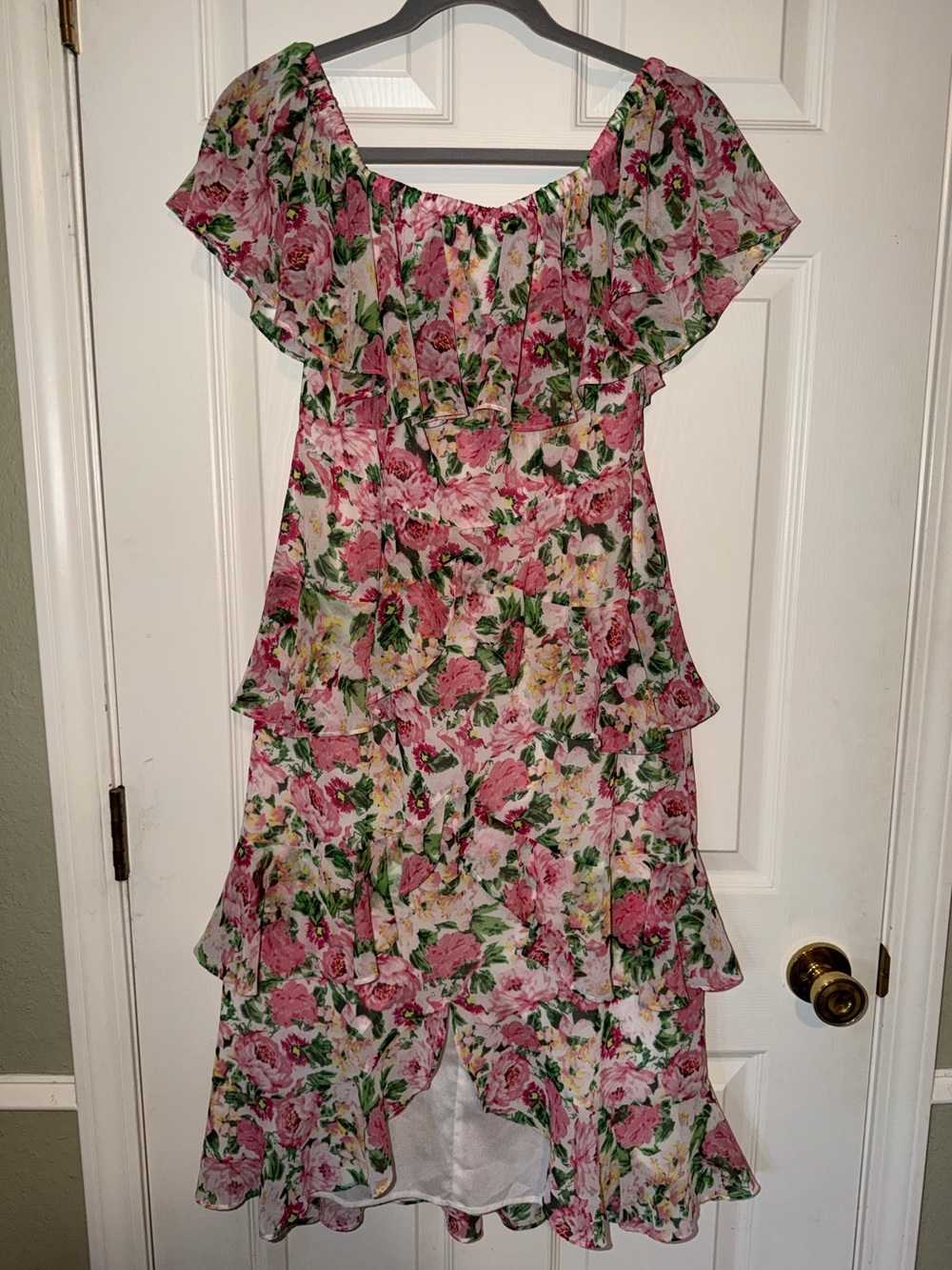 Wayf Lira White Floral Print Ruffled Off-The-Shoulder Tiered Midi Dress